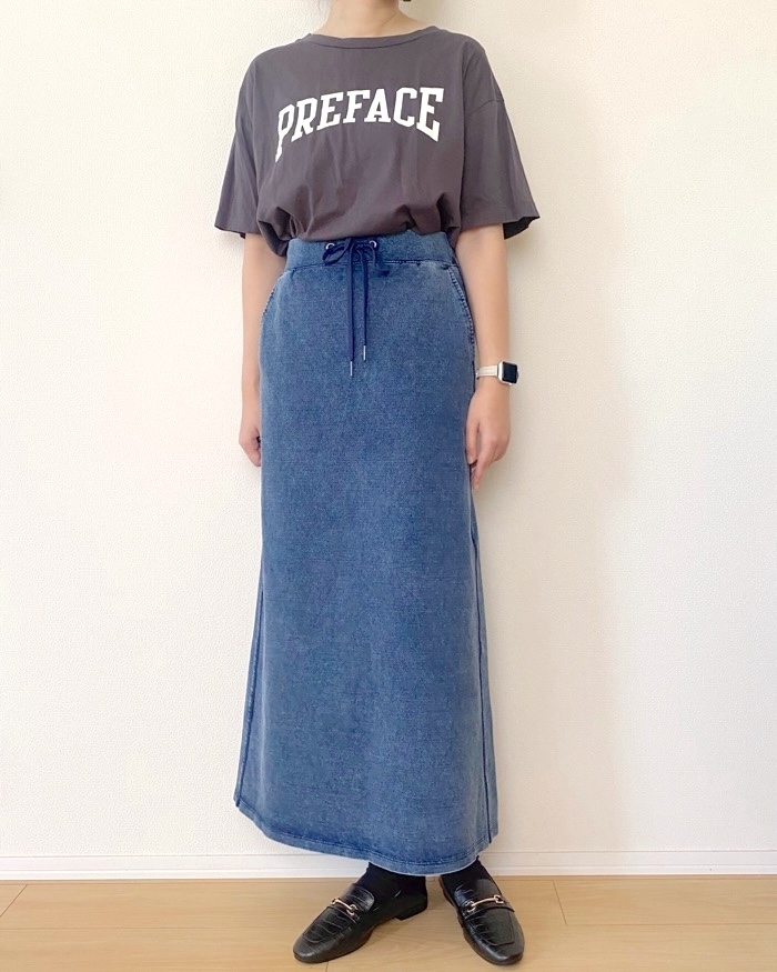 GU（ジーユー）のおすすめファッションアイテム「ウォッシュドスウェットマキシスカート」のコーディネート