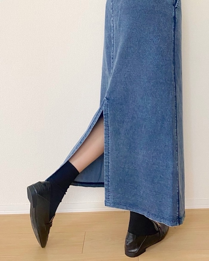 GU(ジーユー)のおすすめファッションアイテム「ウォッシュドスウェットマキシスカート」