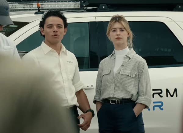 Anthony Ramos and Daisy Edgar-Jones in Twisters