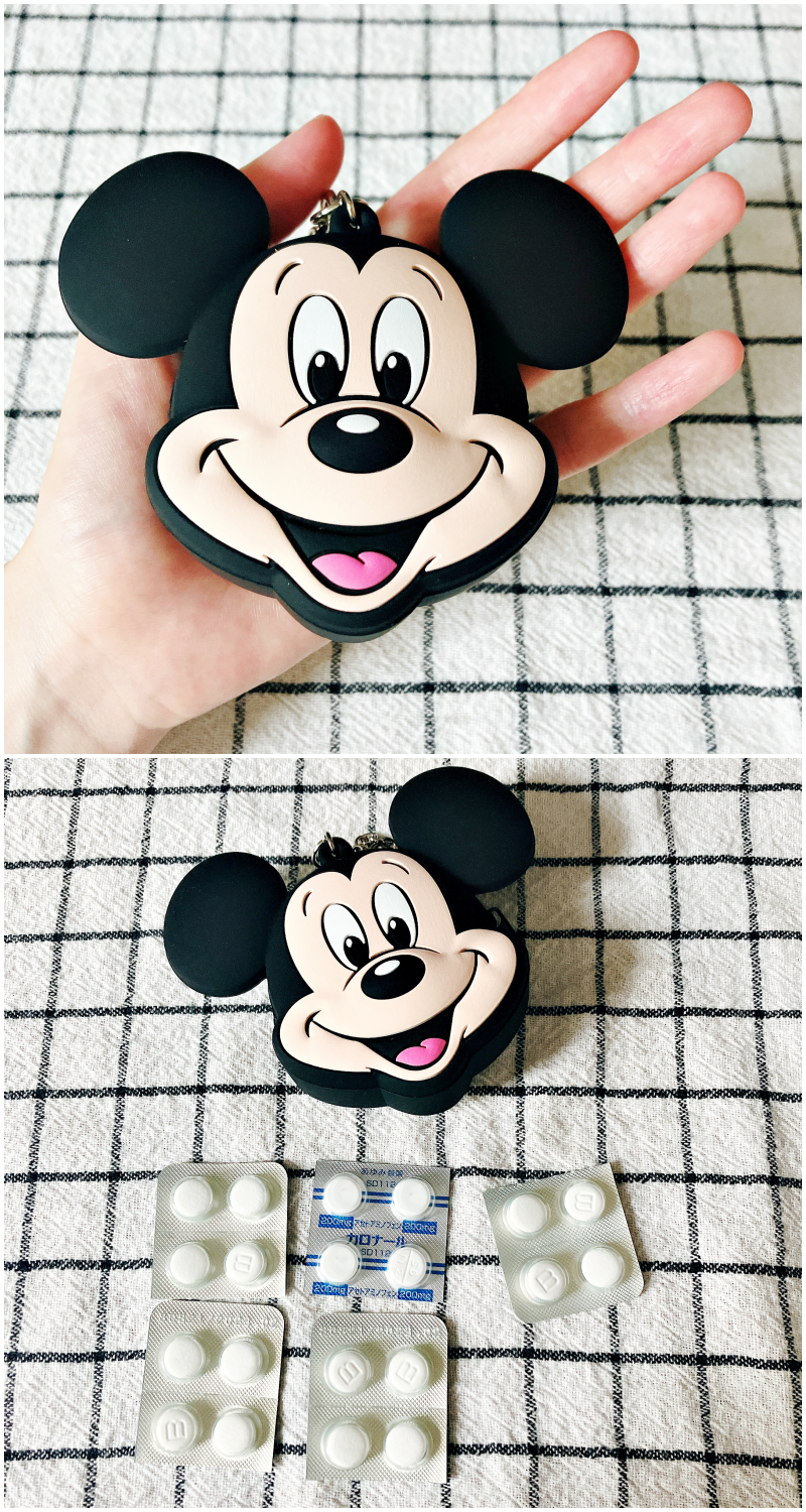 ディズニーランドのおすすめ小物入れ「バッグチャームケース付 ミッキー」