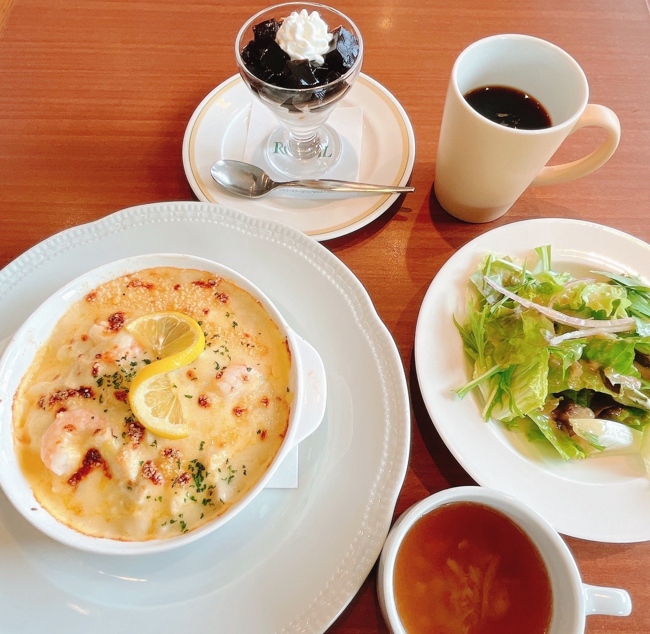 ロイヤルホストのオススメのメニュー「コスモドリア スペシャルランチ」