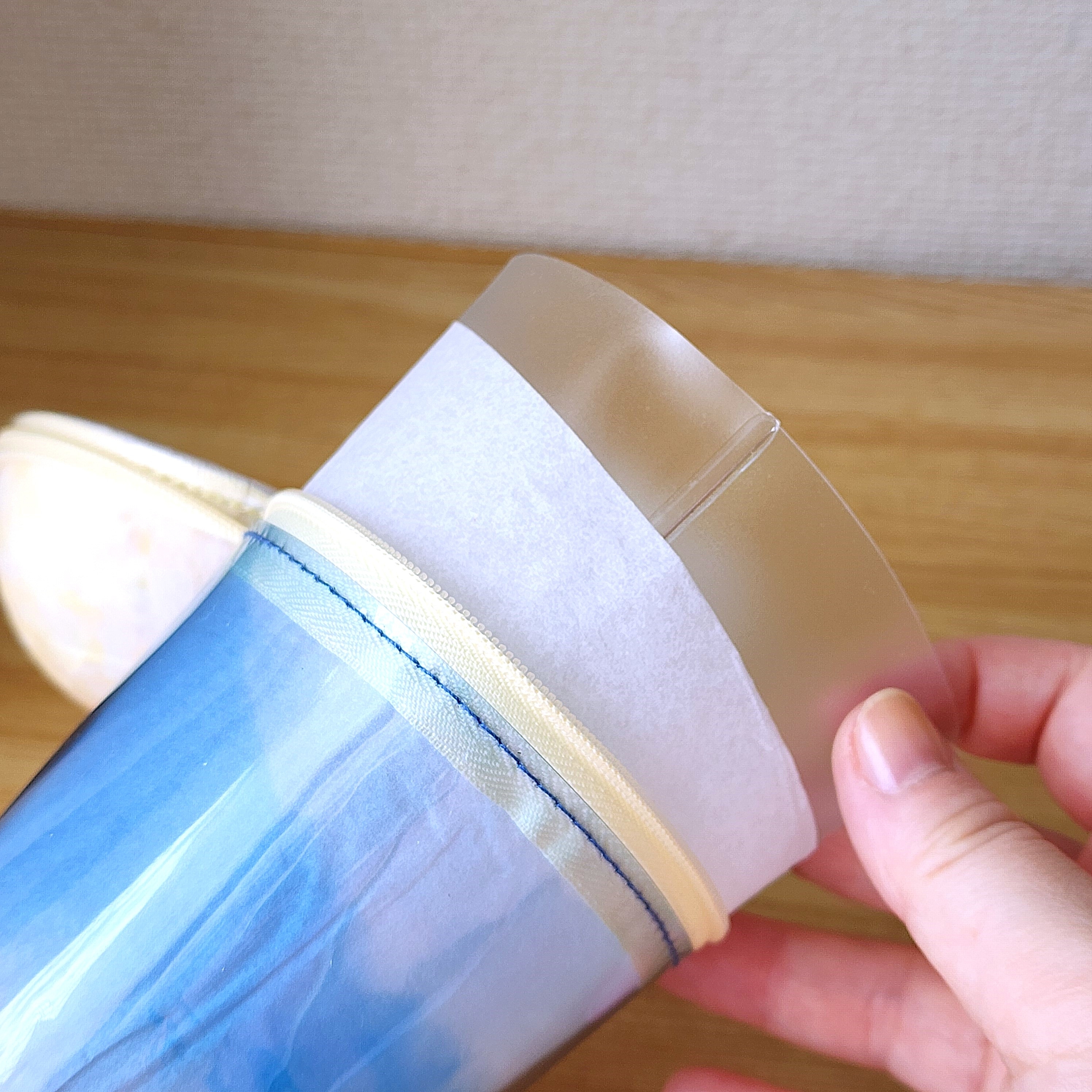 FELISSIMO（フェリシモ）のおすすめ雑貨「YOU+MORE！ 旅先の風景を映したクリームソーダポーチ」