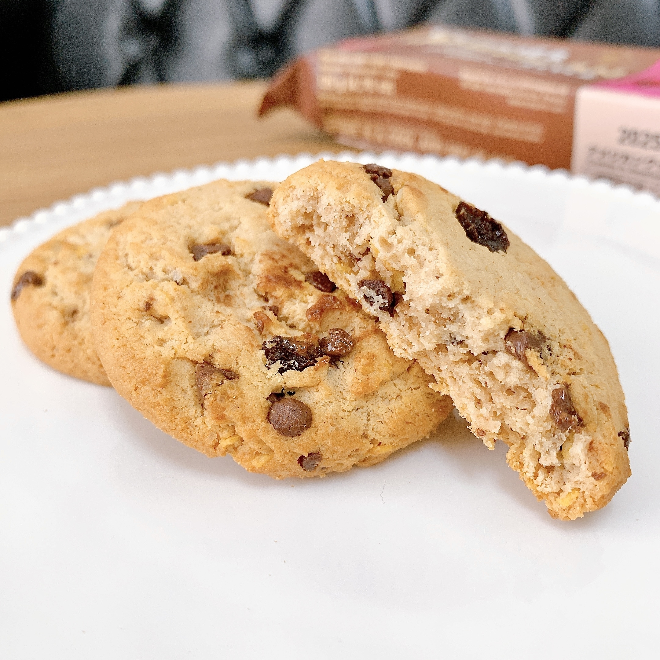 業務スーパーのおすすめのお菓子「アメリカンクッキー チョコチップ＆レーズン」
