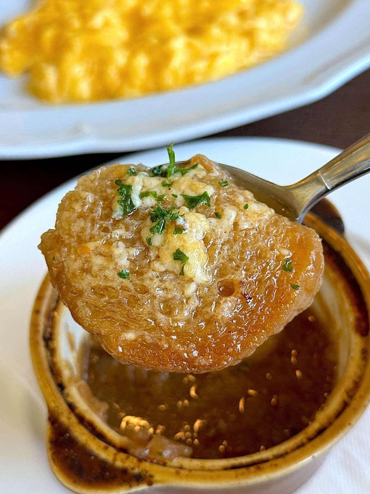 ロイヤルホストのおすすめフード「ロイヤルホストモーニング~オニオングラタンスープ・サラダ付~」