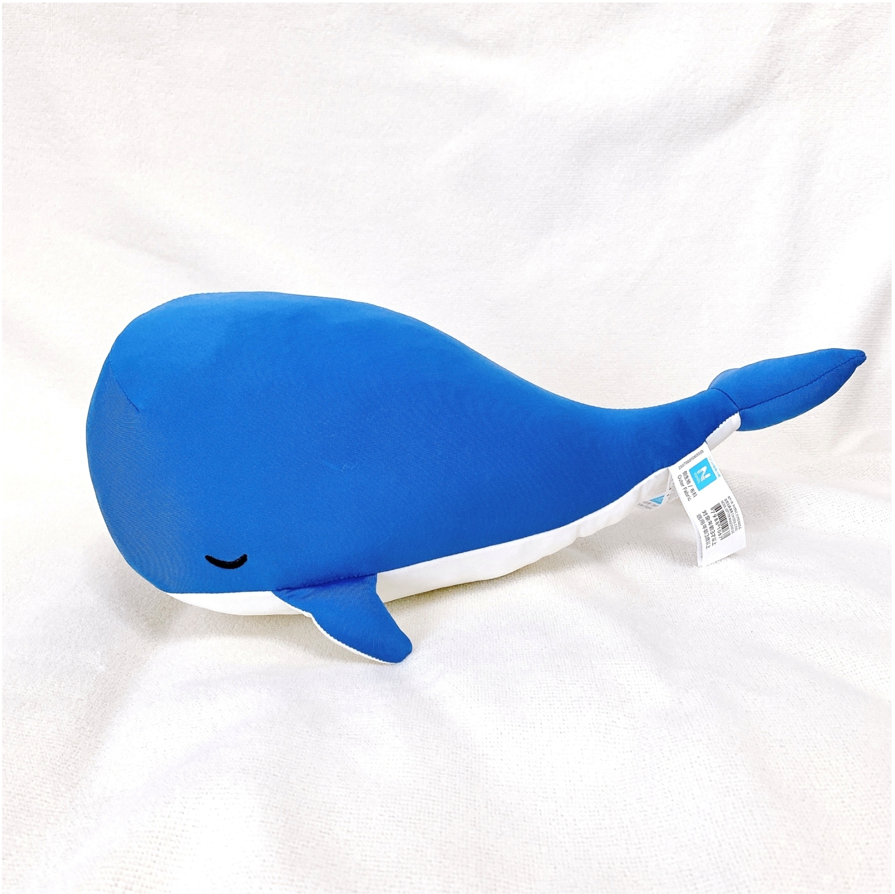 ニトリのおすすめ雑貨「ひんやりぬいぐるみ クジラ S(Nクール クジラ S FA01C-G)」