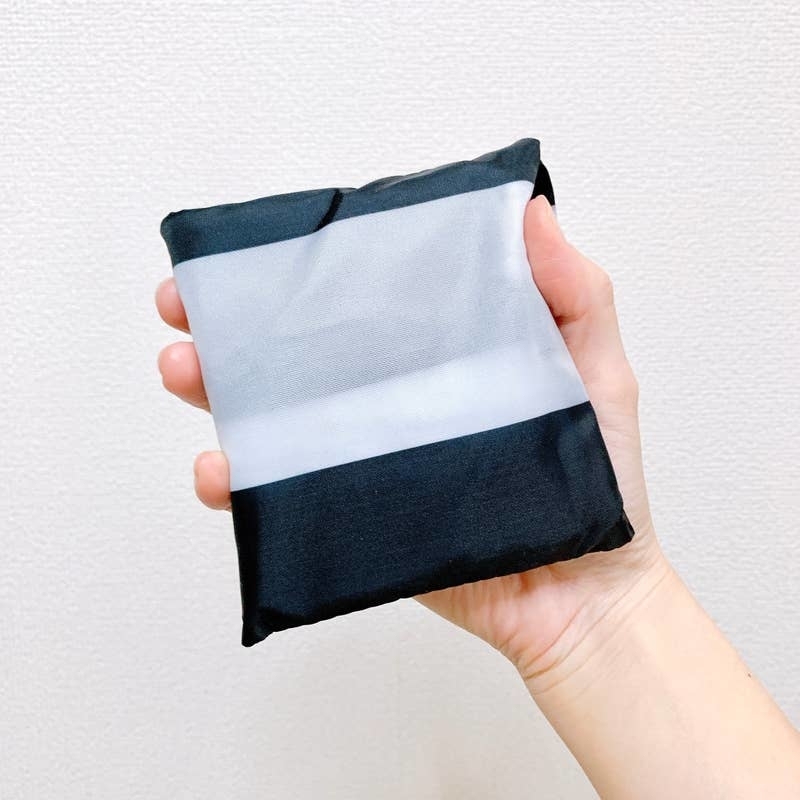 IKEA（イケア）のおすすめバッグ「SKYNKE スキンケエコバッグ ストライプ／ブラック ホワイト」
