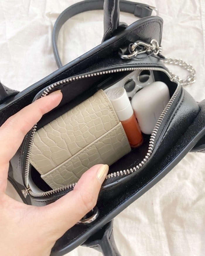 ZARAのおすすめアイテム「ミニシティバッグ」