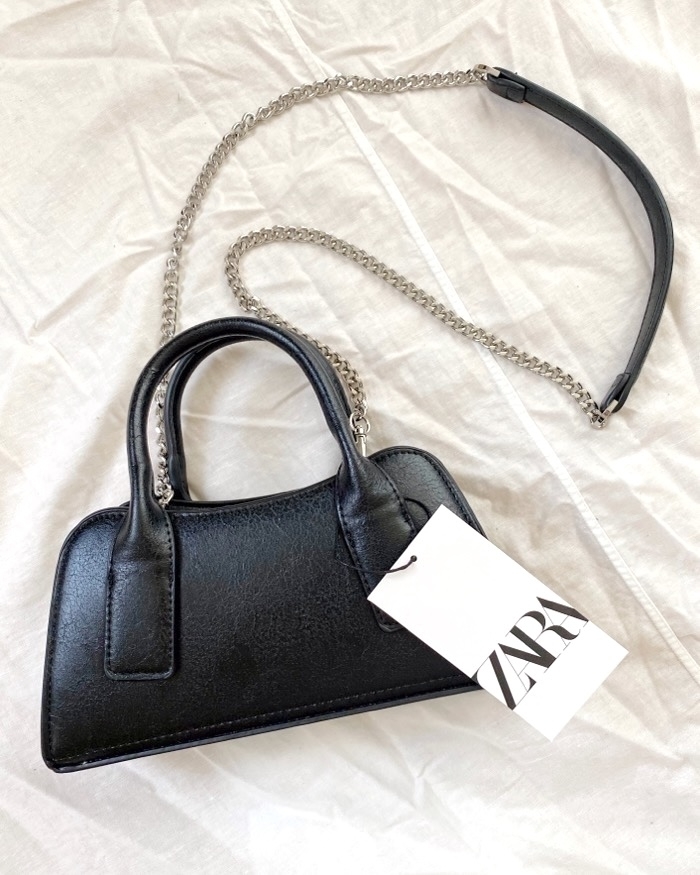 ZARAのおすすめアイテム「ミニシティバッグ」