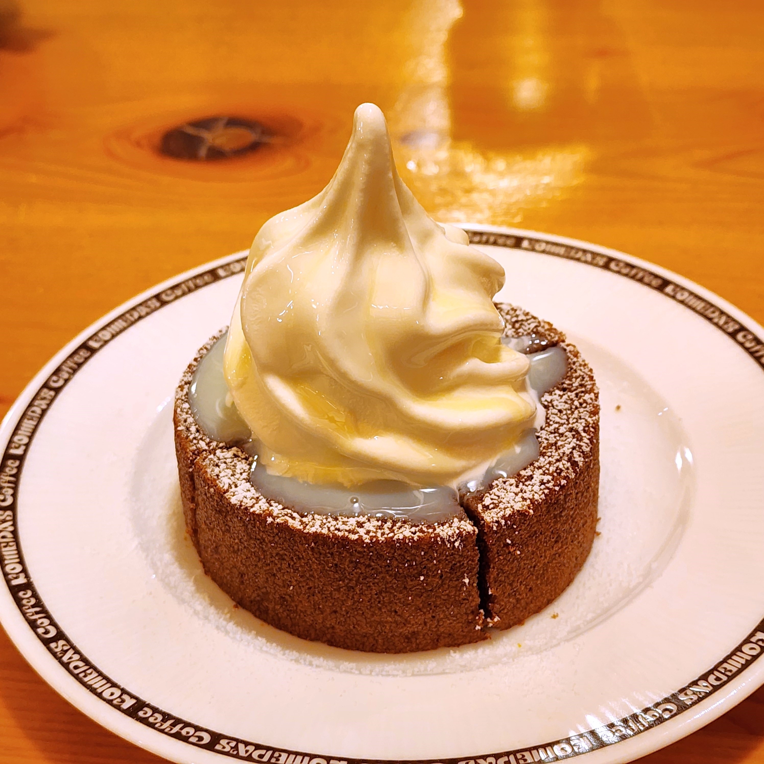 コメダ珈琲店のおすすめスイーツ「ミルクロネージュ」