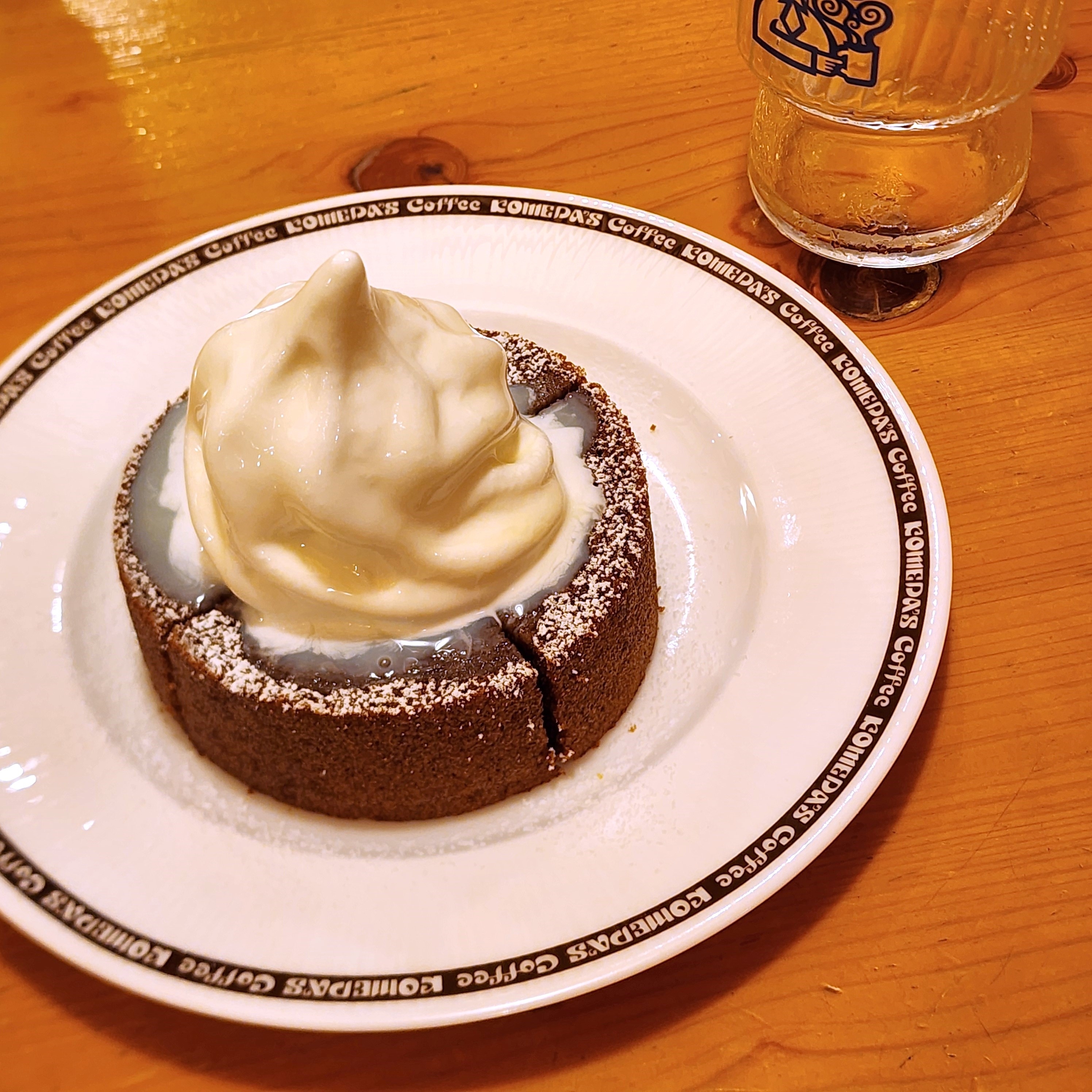 コメダ珈琲店のおすすめスイーツ「ミルクロネージュ」