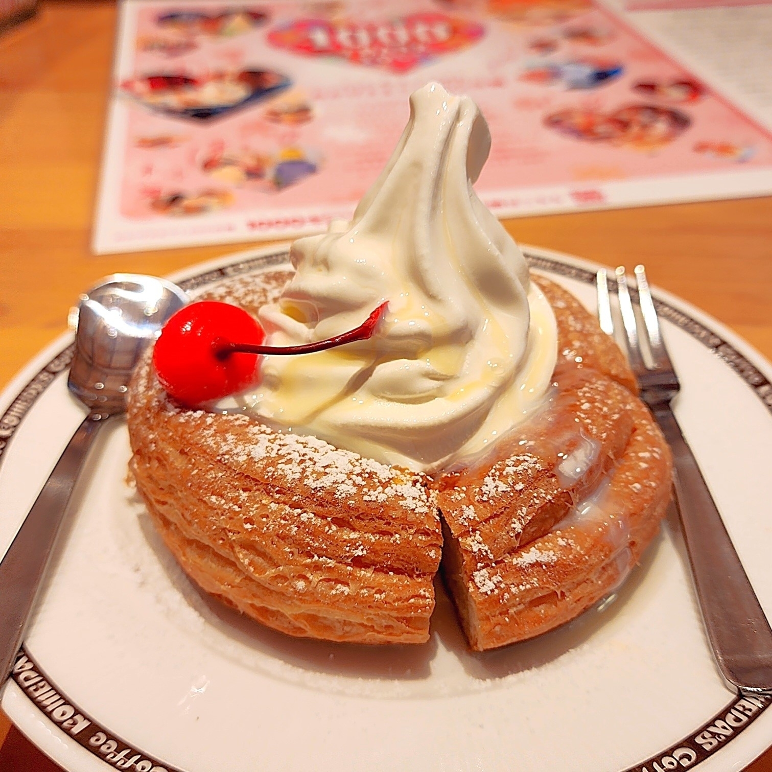 コメダ珈琲店のおすすめスイーツ「ミルクノワール ミニサイズ」