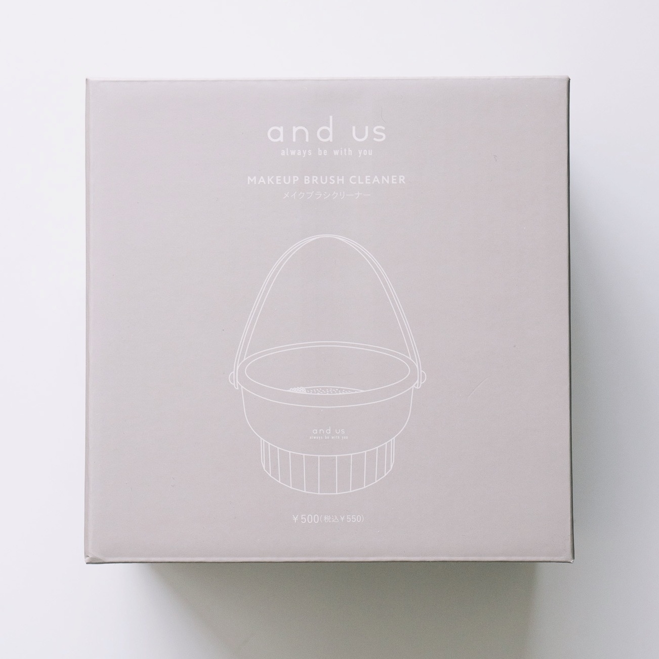 3COINSのおすすめ便利グッズ「メイクブラシクリーナー/and us」