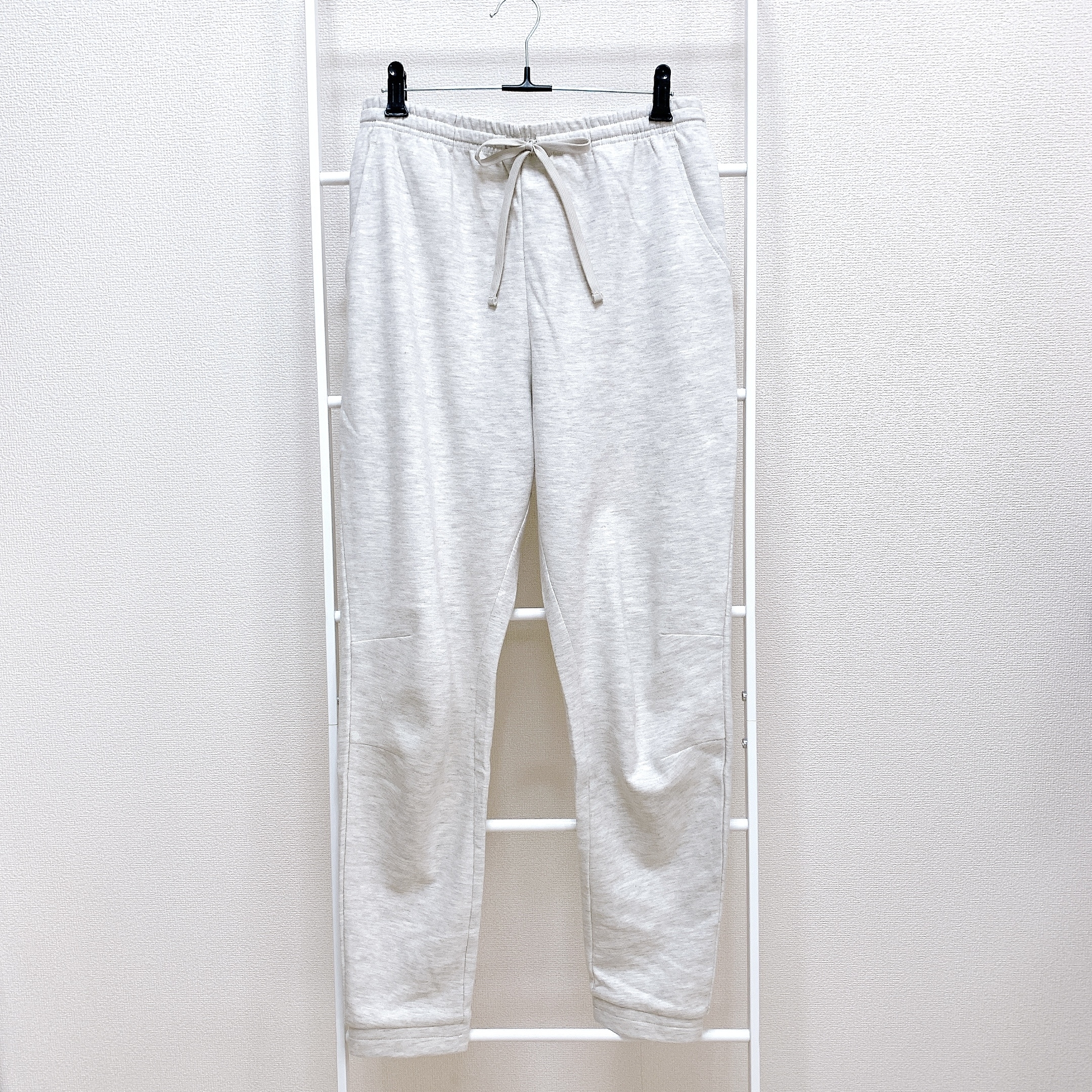 ワークマンのおすすめのレディースアイテム「レディースメンモリーイージーパンツ」