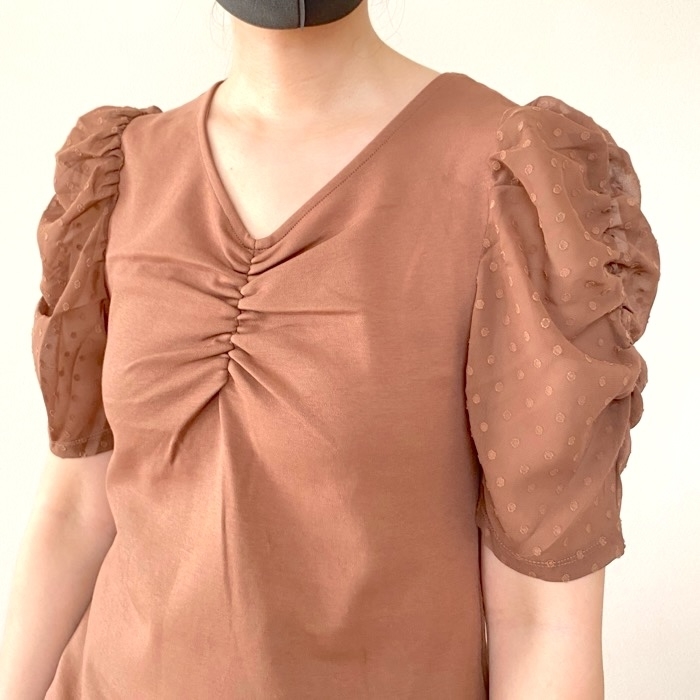 GU(ジーユー)のおすすめファッションアイテム「布帛コンビネーションT(5分袖)Z+E」