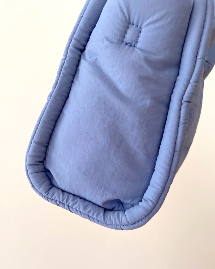 GU（ジーユー）のおすすめファッションアイテム「パフミニショルダーバッグ」