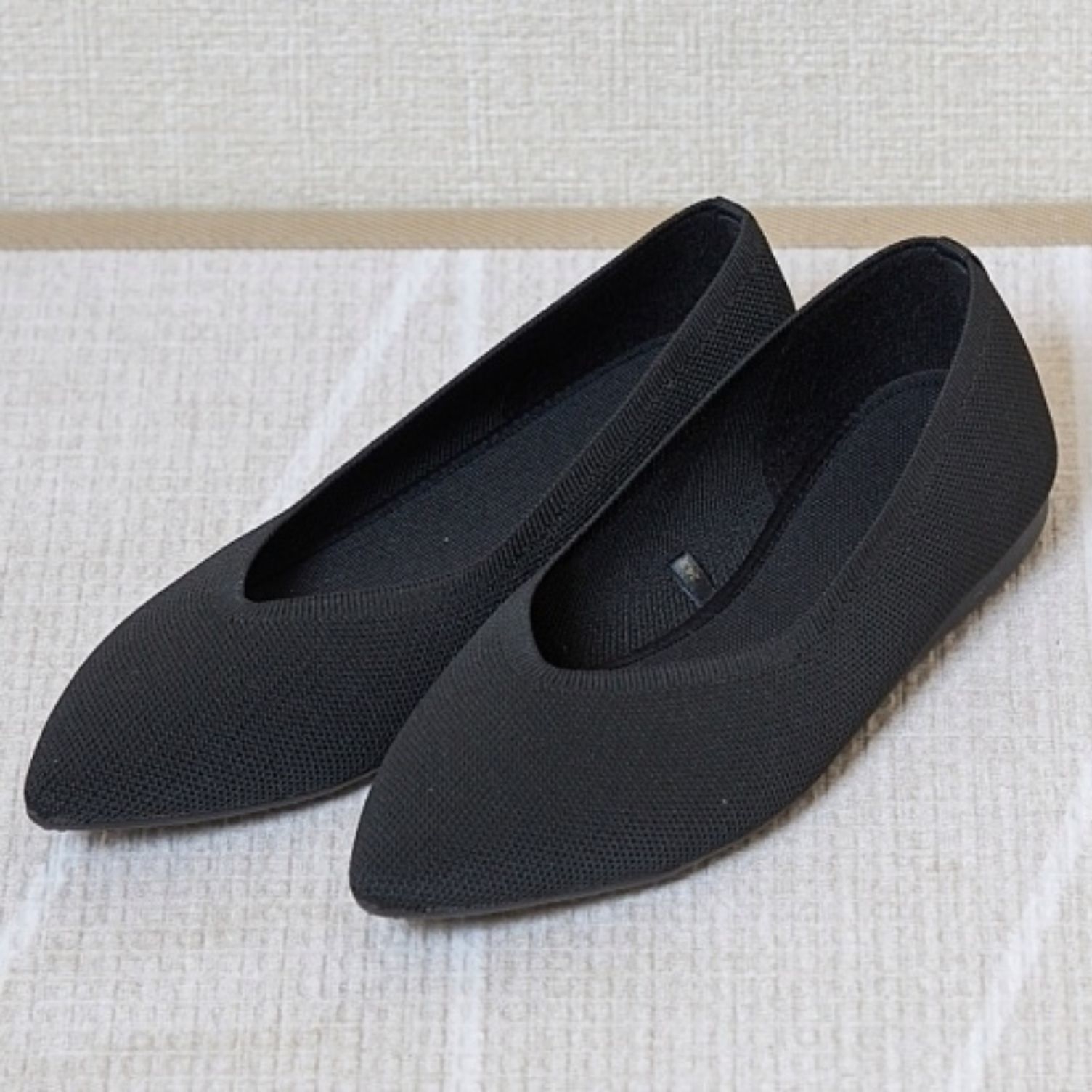 GUのおすすめアイテム「ウォッシャブルニットフラットシューズ」