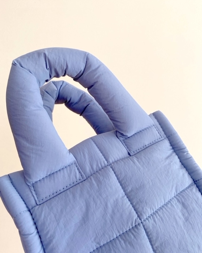 GU（ジーユー）のおすすめファッションアイテム「パフミニショルダーバッグ」