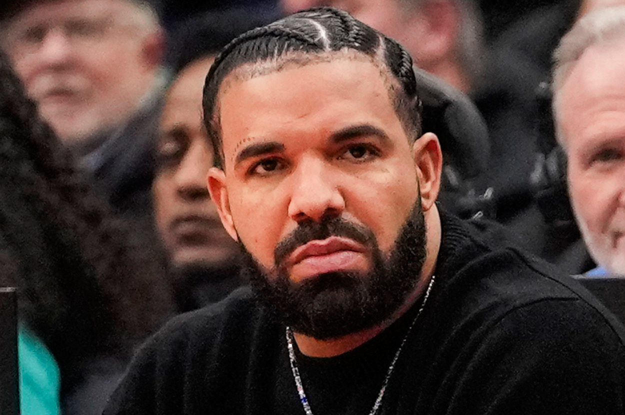 Fans Boo Drake Mention at Limp Bizkit Concert in Toronto | Complex