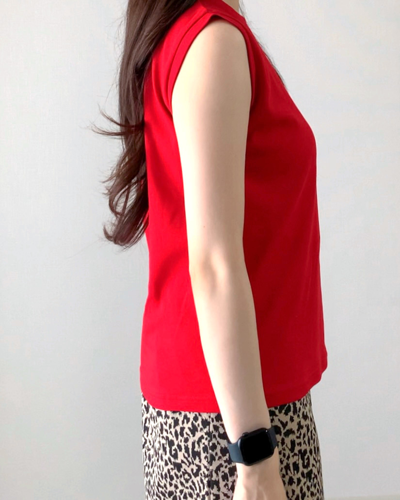 しまむらのおすすめトップス「CスムスフレンチスリーブT」