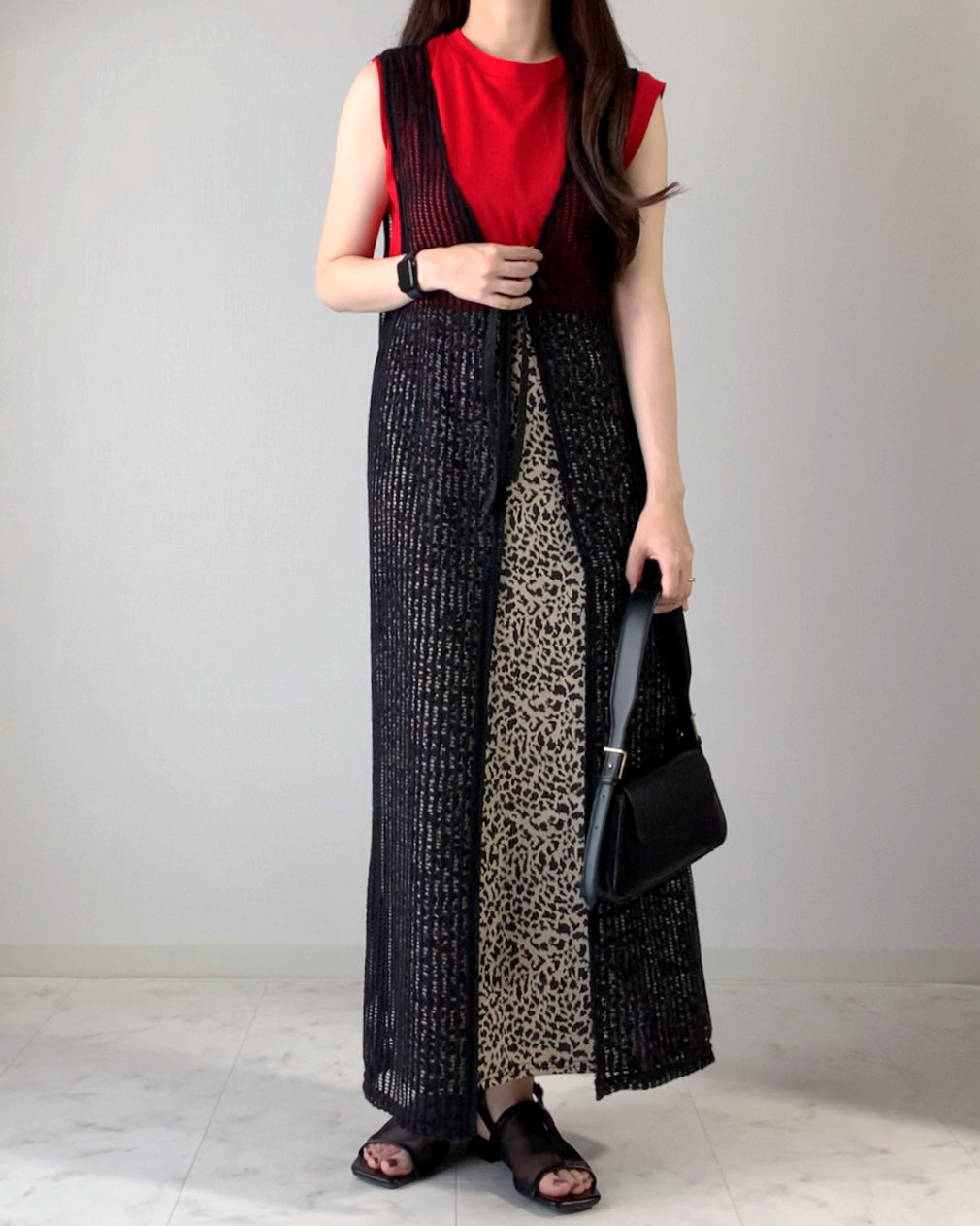 しまむらのおすすめファッションアイテム「スカシアミロングジレOP」のコーディネート