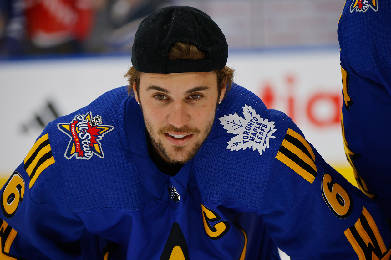 Justin Bieber in a Toronto Maple Leafs jersey