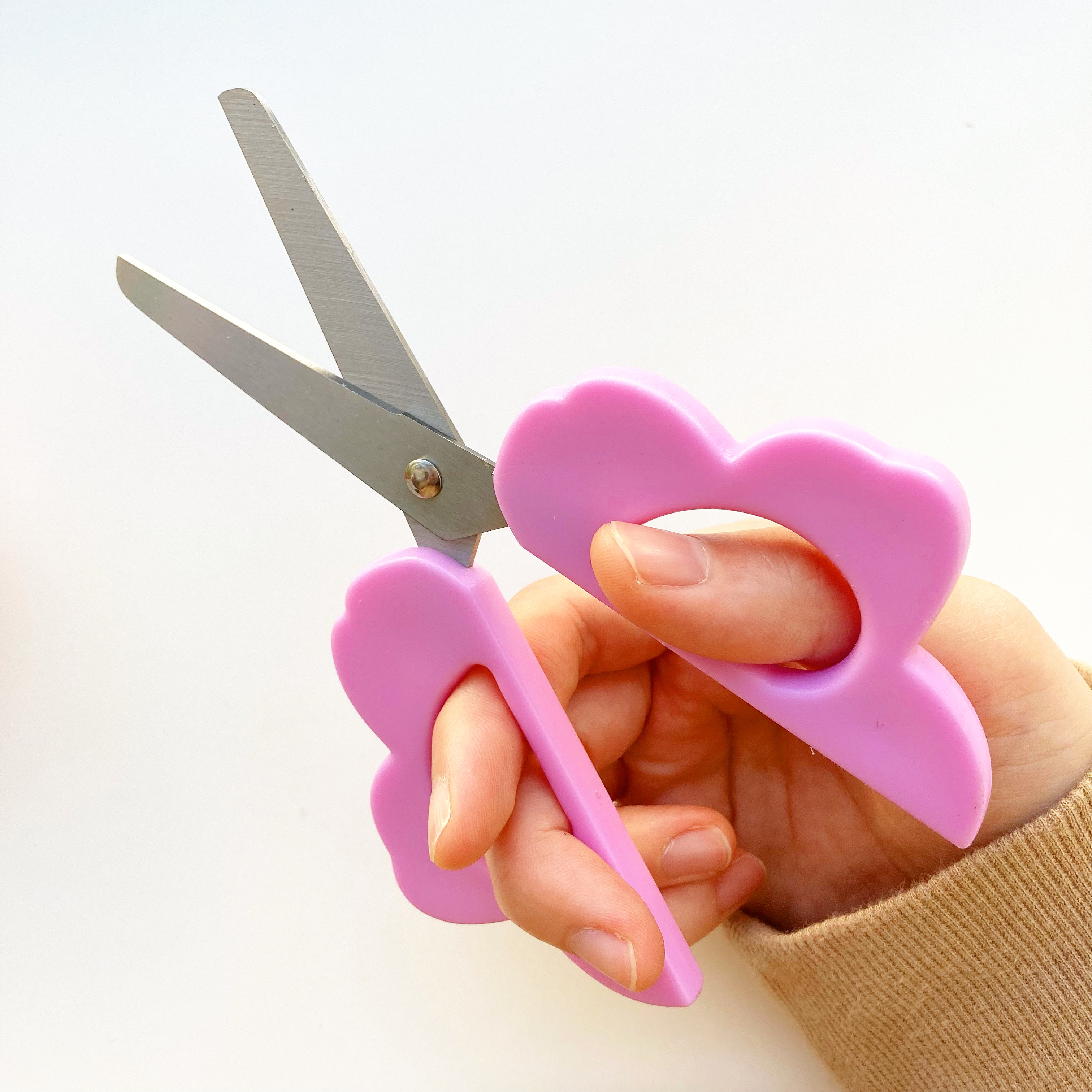 キャンドゥのおすすめ文房具「フラワーはさみ」