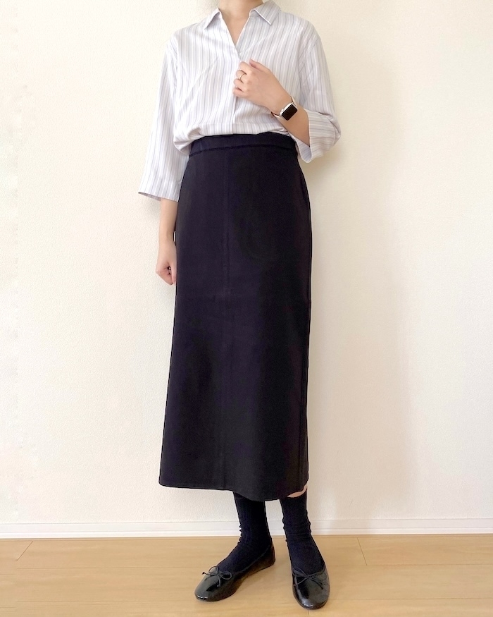 ユニクロのおすすめボトムス「ウルトラストレッチナロースカート」