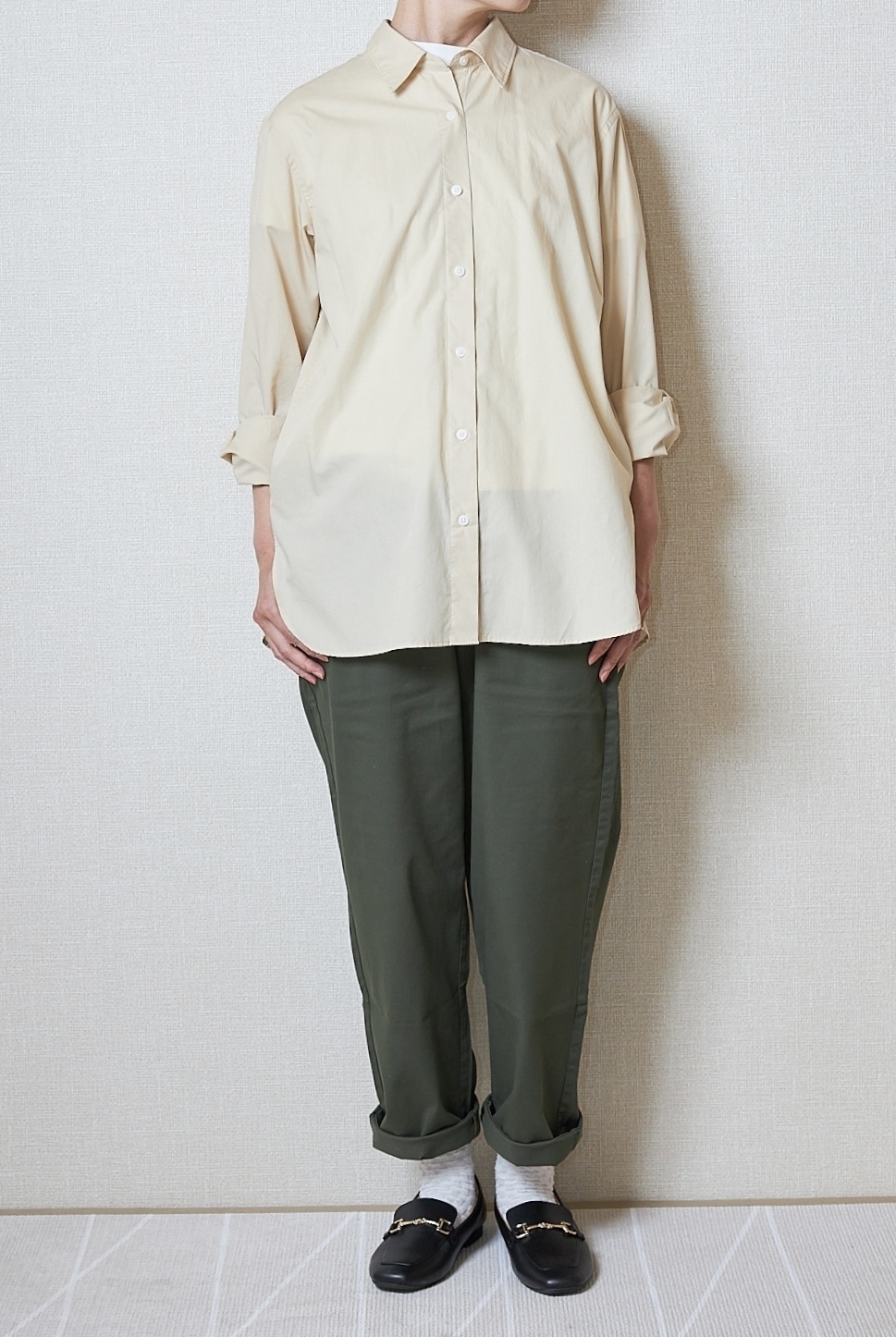 ユニクロのおすすめボトムス「ストレッチイージーアンクルパンツ」