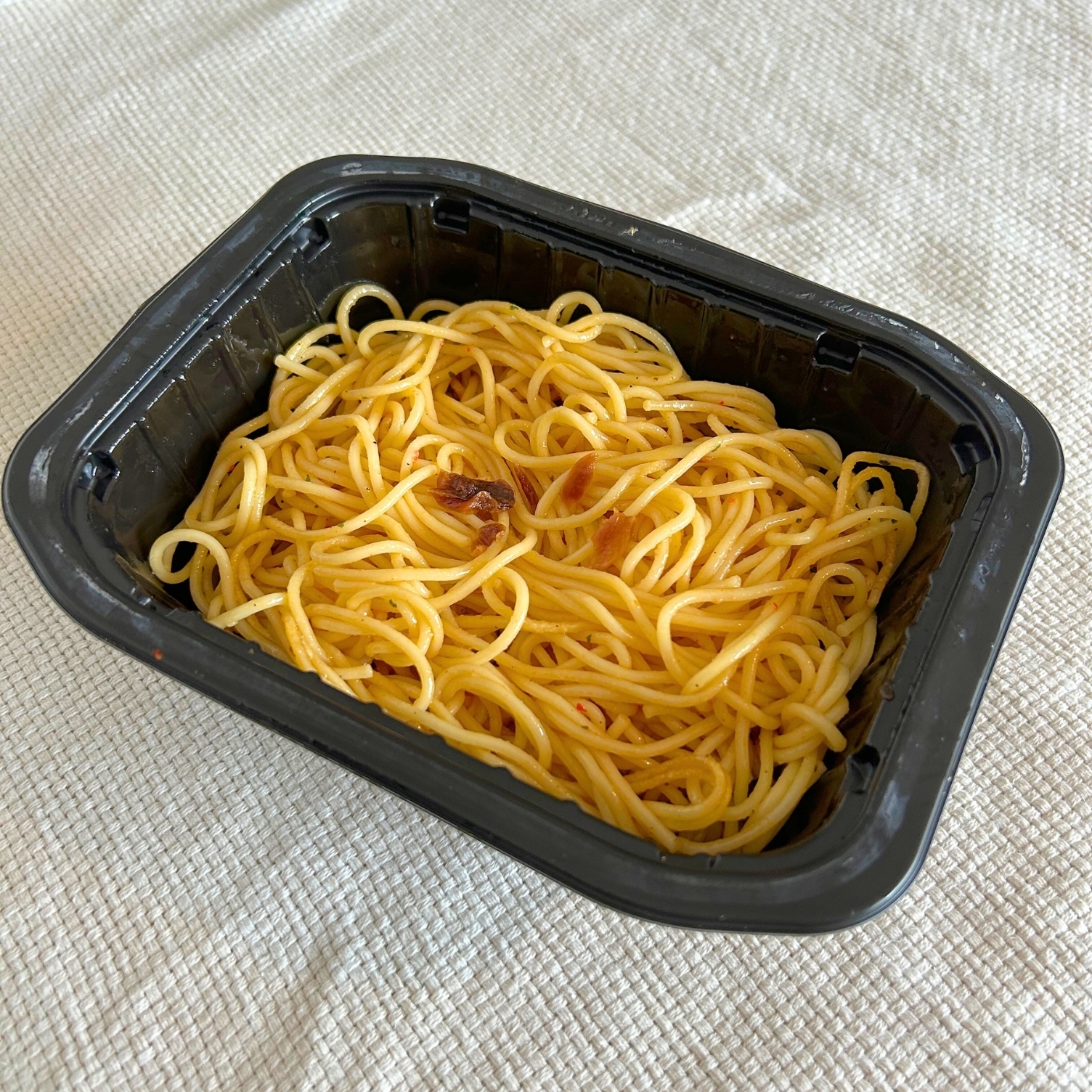 セブンのおすすめフード「7プレミアム 大盛ペペロンチーノ」