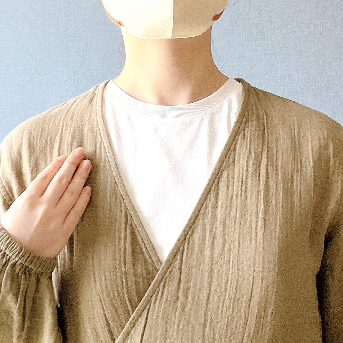 無印良品のオススメのカーディガン「婦人 ふんわりしぼガーゼ ロングカーディガン」