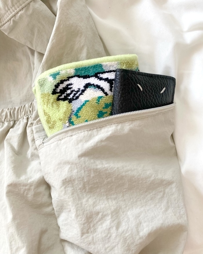 GU(ジーユー)のおすすめファッションアイテム「ソフトナイロンドローストリングバックパック」