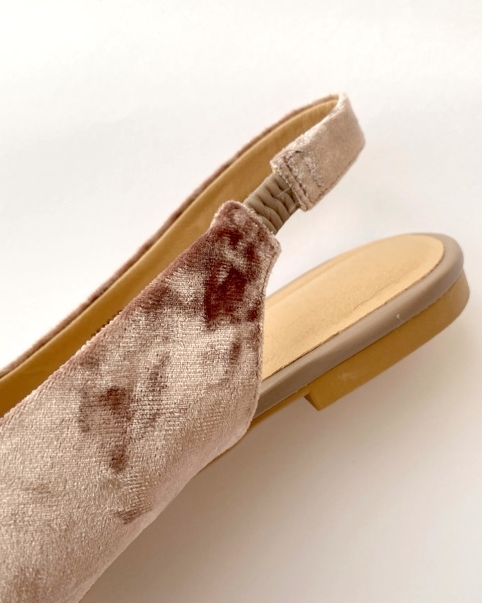 GU（ジーユー）のおすすめファッションアイテム「リボンフラットシューズ+E」