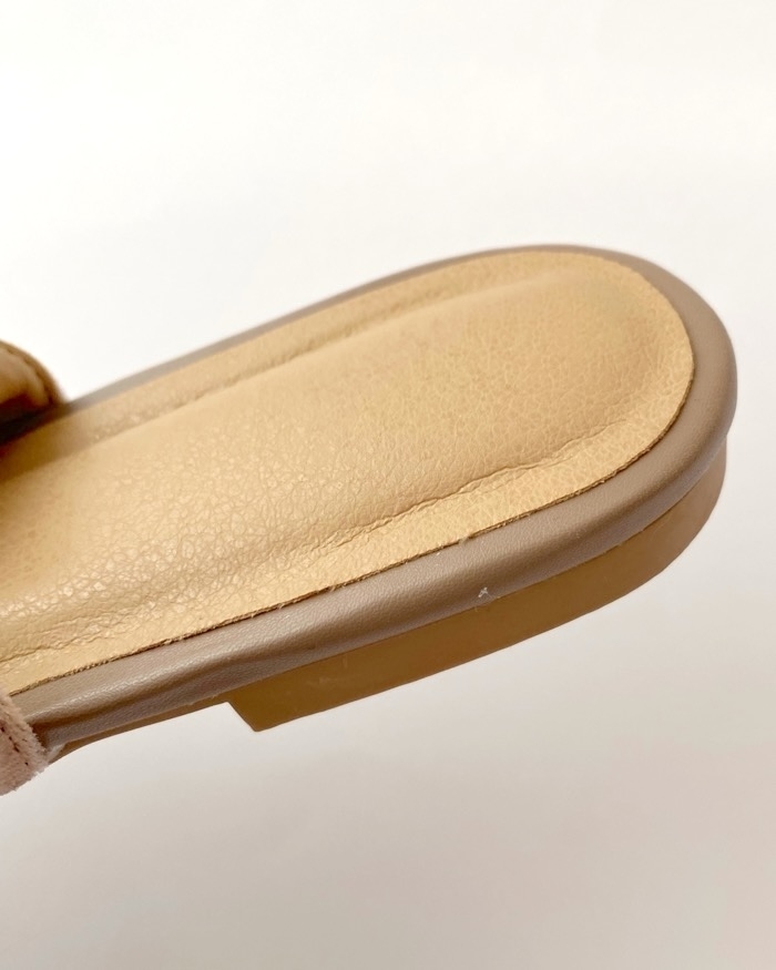 GU（ジーユー）のおすすめファッションアイテム「リボンフラットシューズ+E」