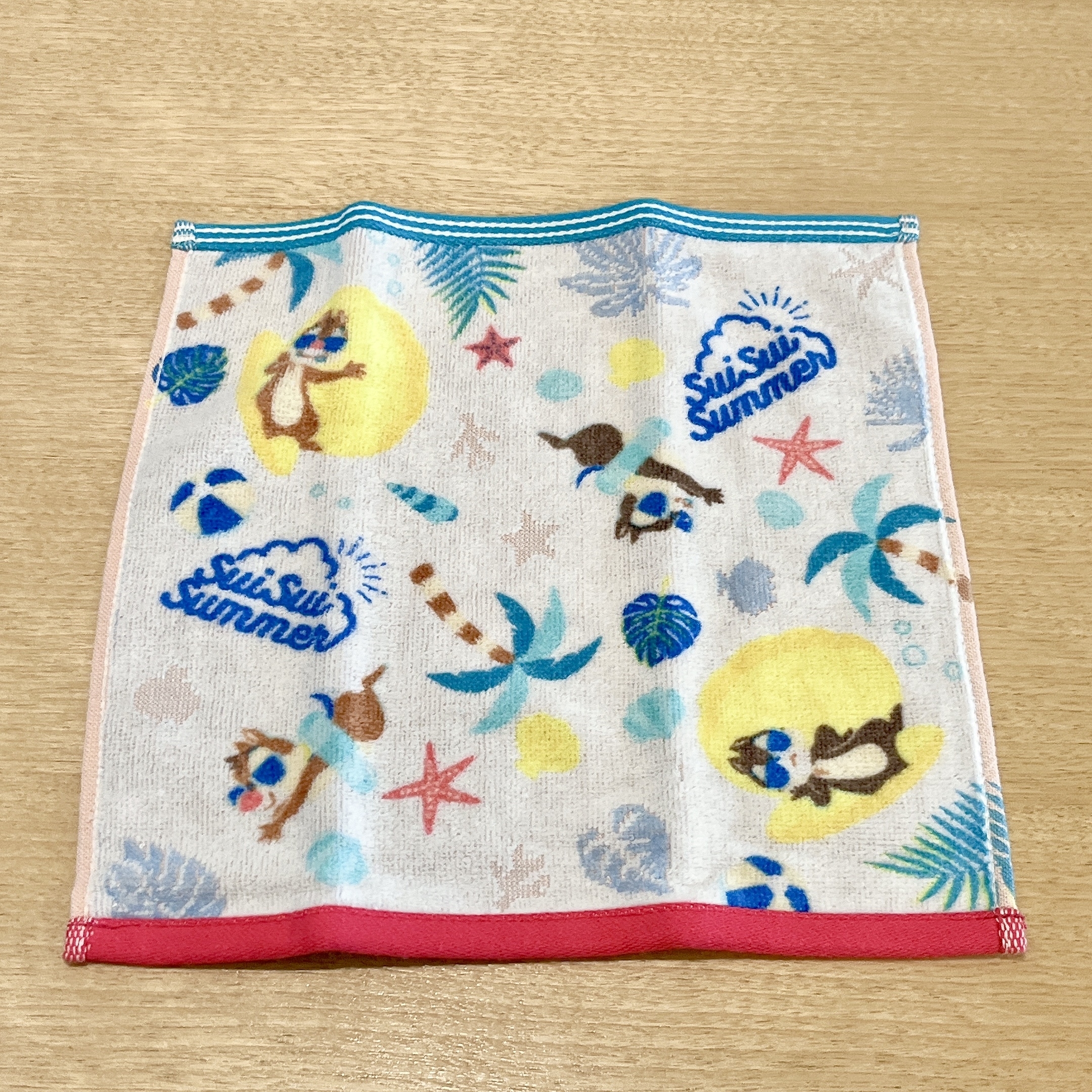 ディズニーランドのおすすめお土産「ミニタオル3枚 ミッキーマウスと仲間たち SuiSui Summer」