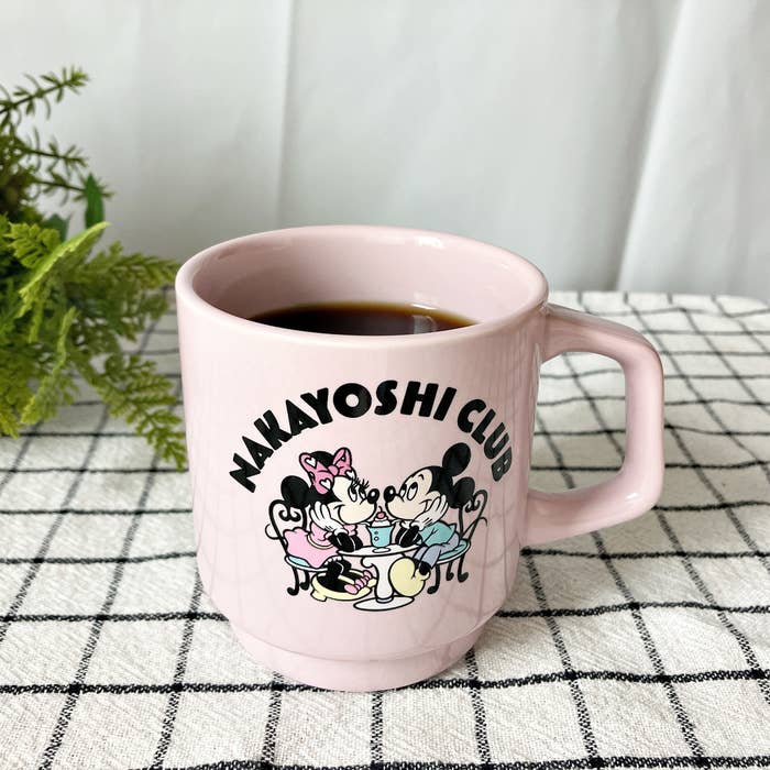 ディズニーランドのおすすめキッチンアイテム「マグカップ ミッキー ミニー」