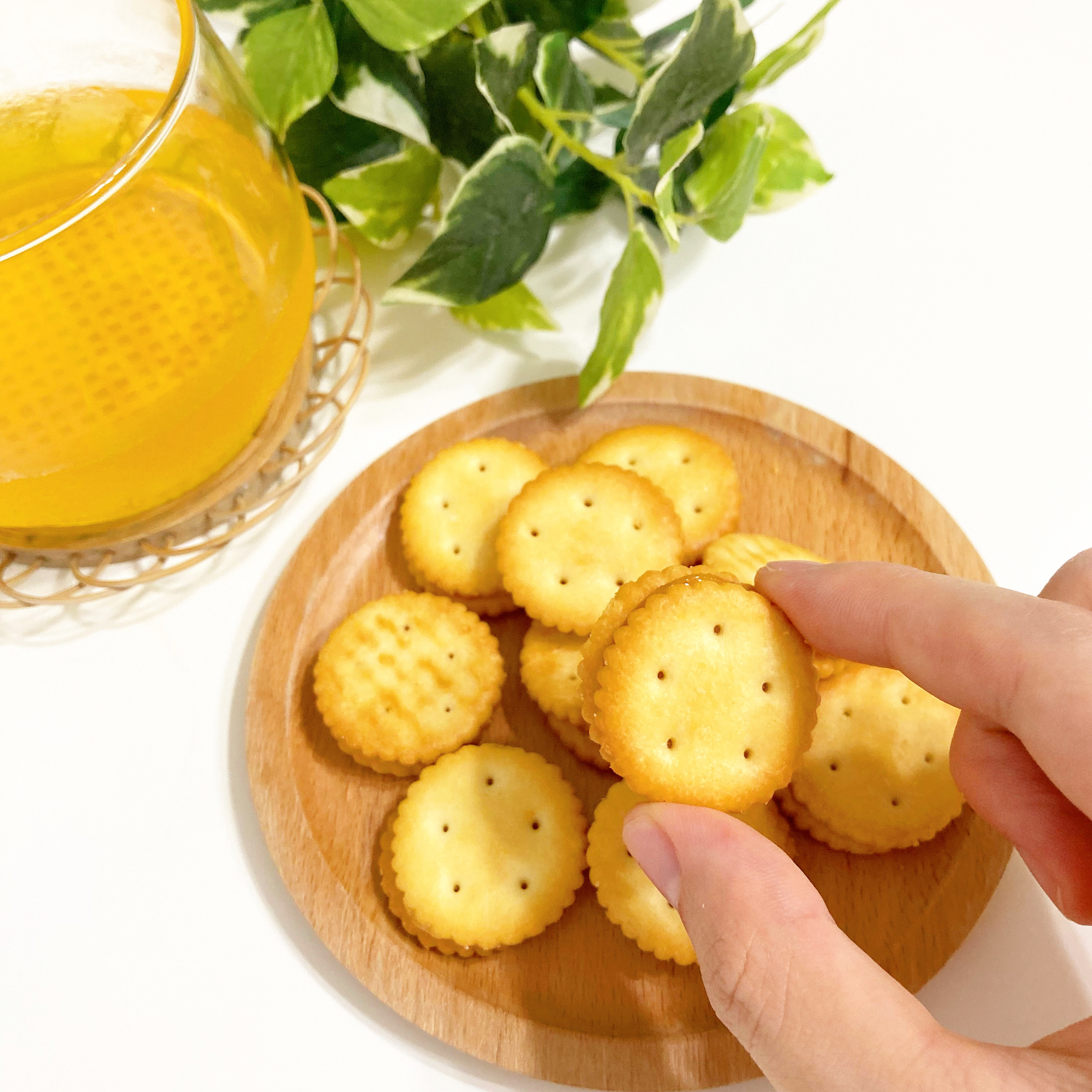 無印良品の期間限定商品「無選別レモンジャムサンドクラッカー」