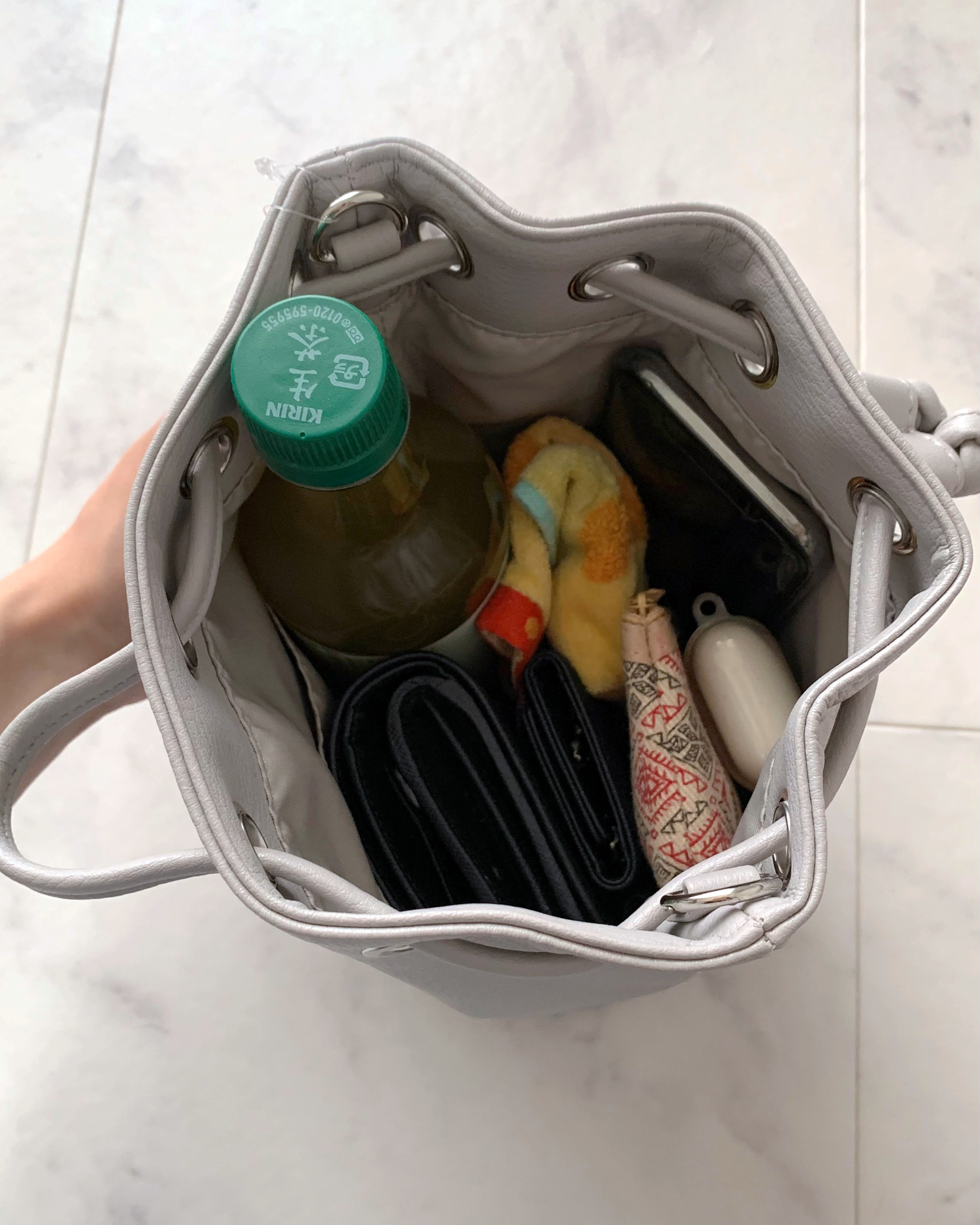 しまむらのおすすめファッションアイテム「SN＊キンチャクショルダー」