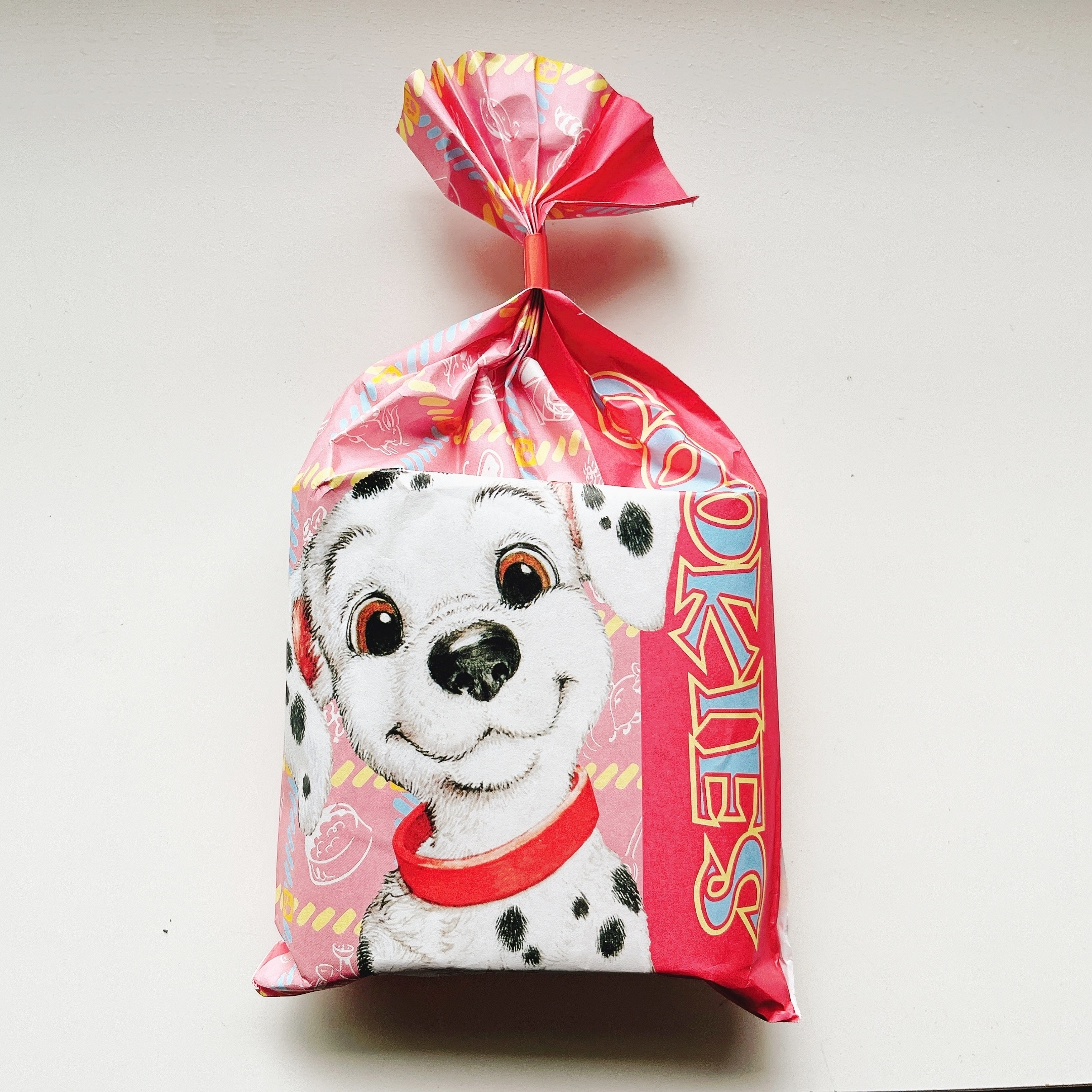 東京ディズニーランドのおすすめお土産「チョコチップクッキー袋 101匹わんちゃん」