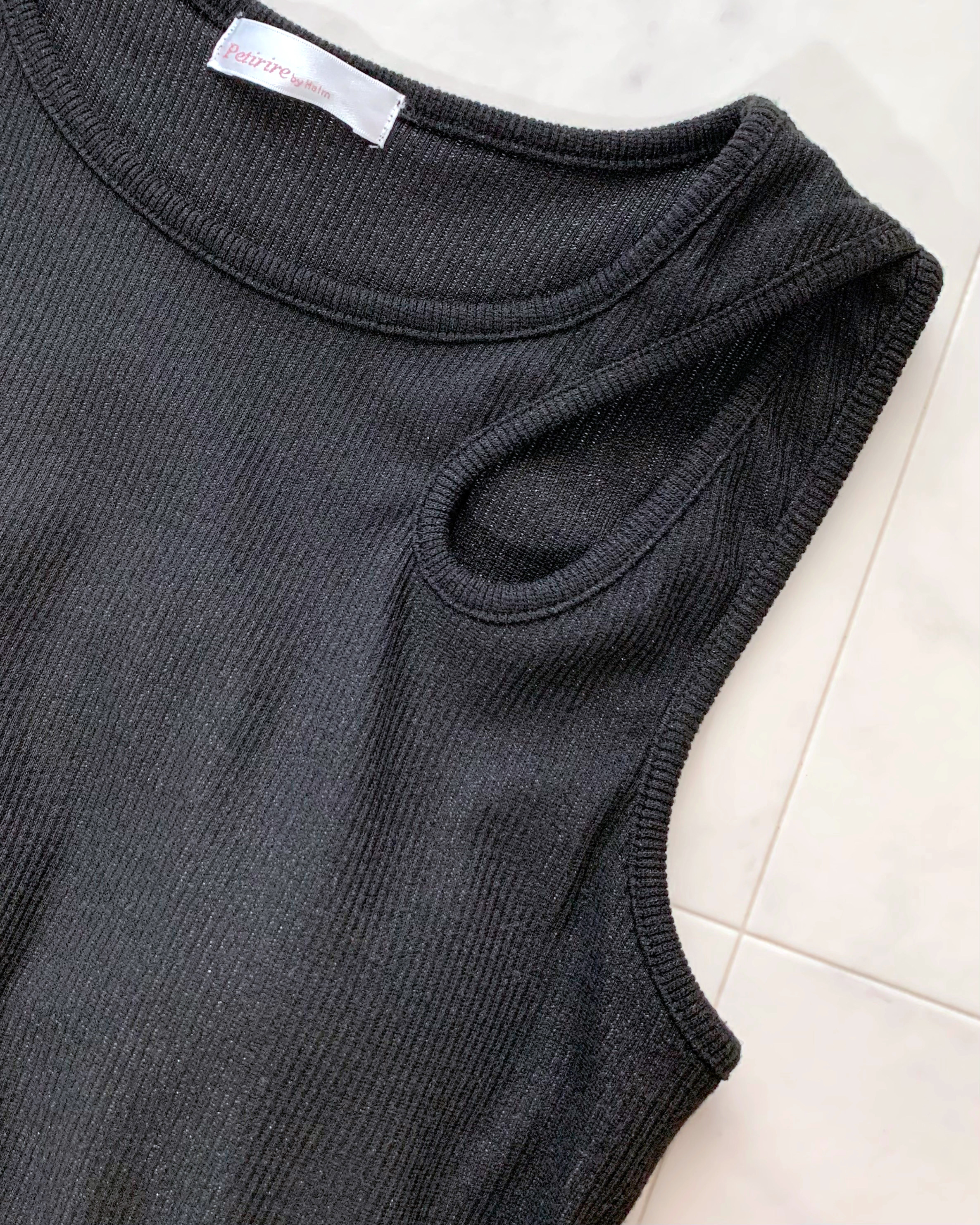 しまむらのおすすめファッションアイテム「TS＊ラメリブCツキタンク」