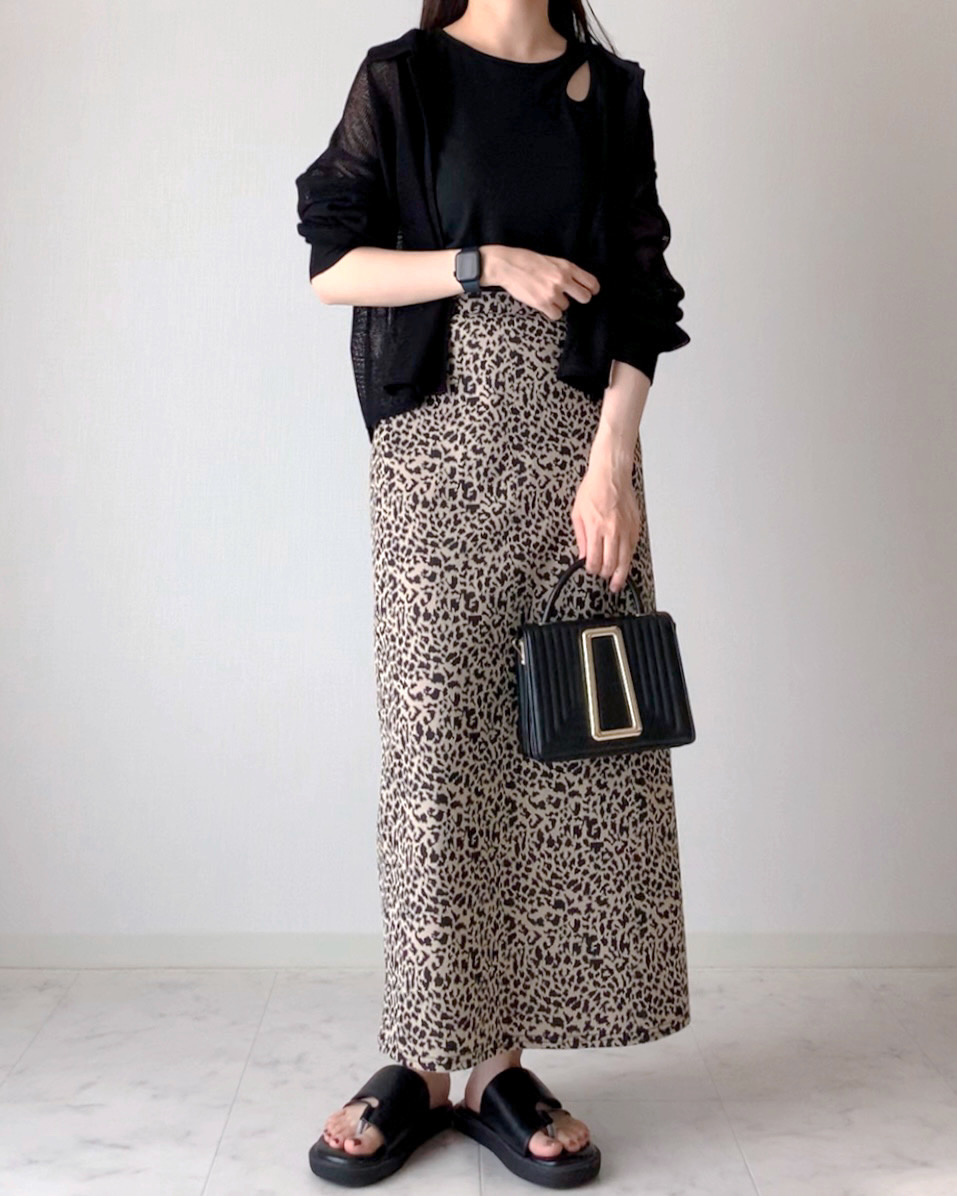 しまむらのおすすめファッションアイテム「TS＊ラメリブCツキタンク」のコーディネート