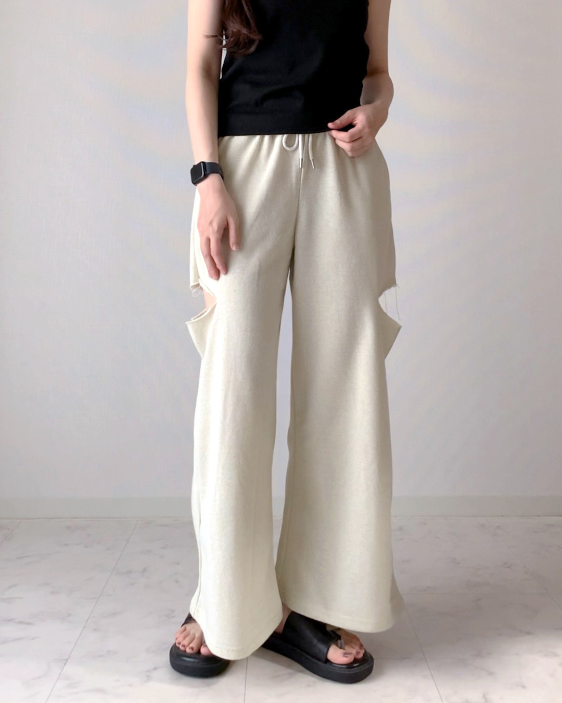 しまむらのおすすめファッションアイテム「ラメコンカッティングロングP」