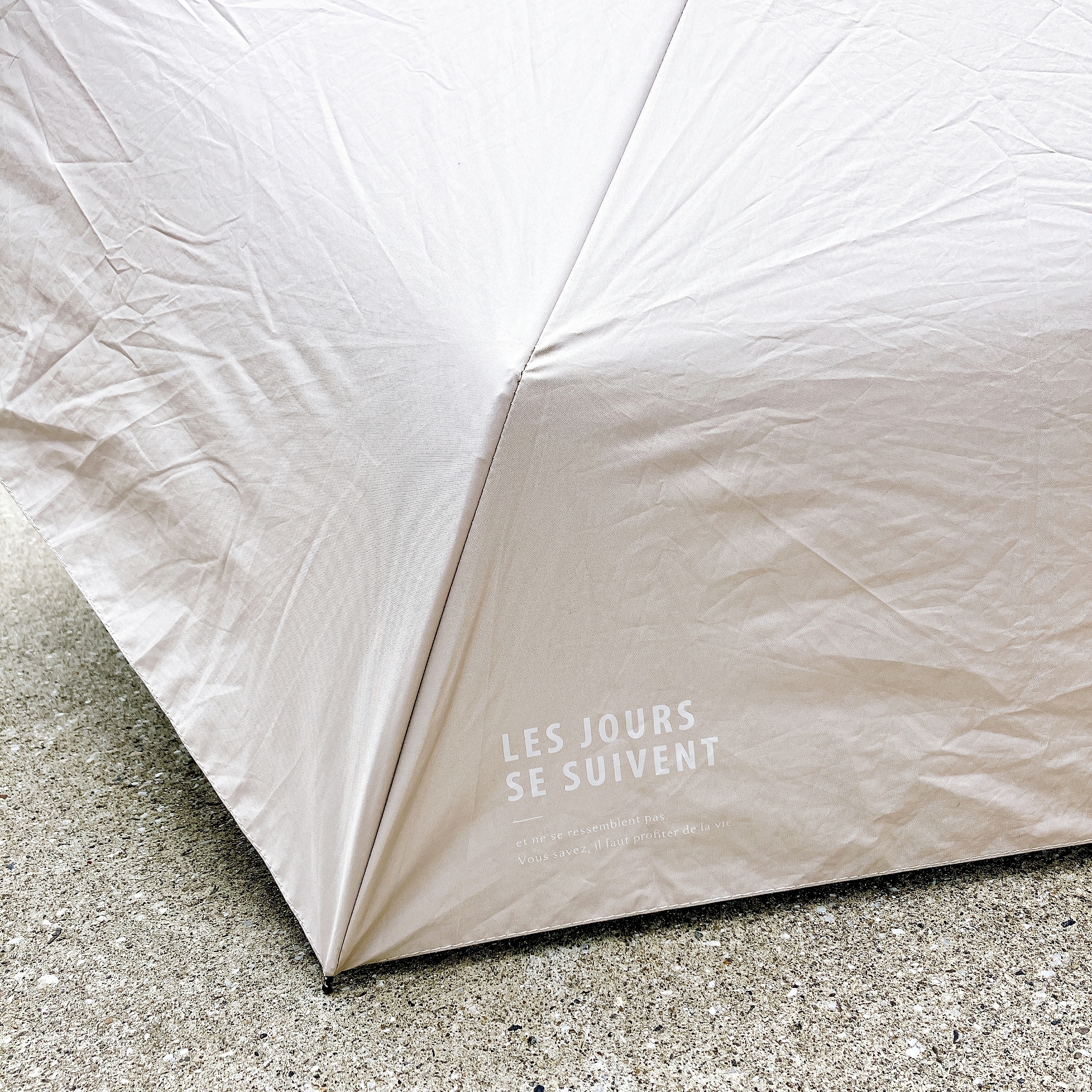 3COINS(スリーコインズ)のおすすめ折り畳み傘「自動開閉晴雨兼用傘」