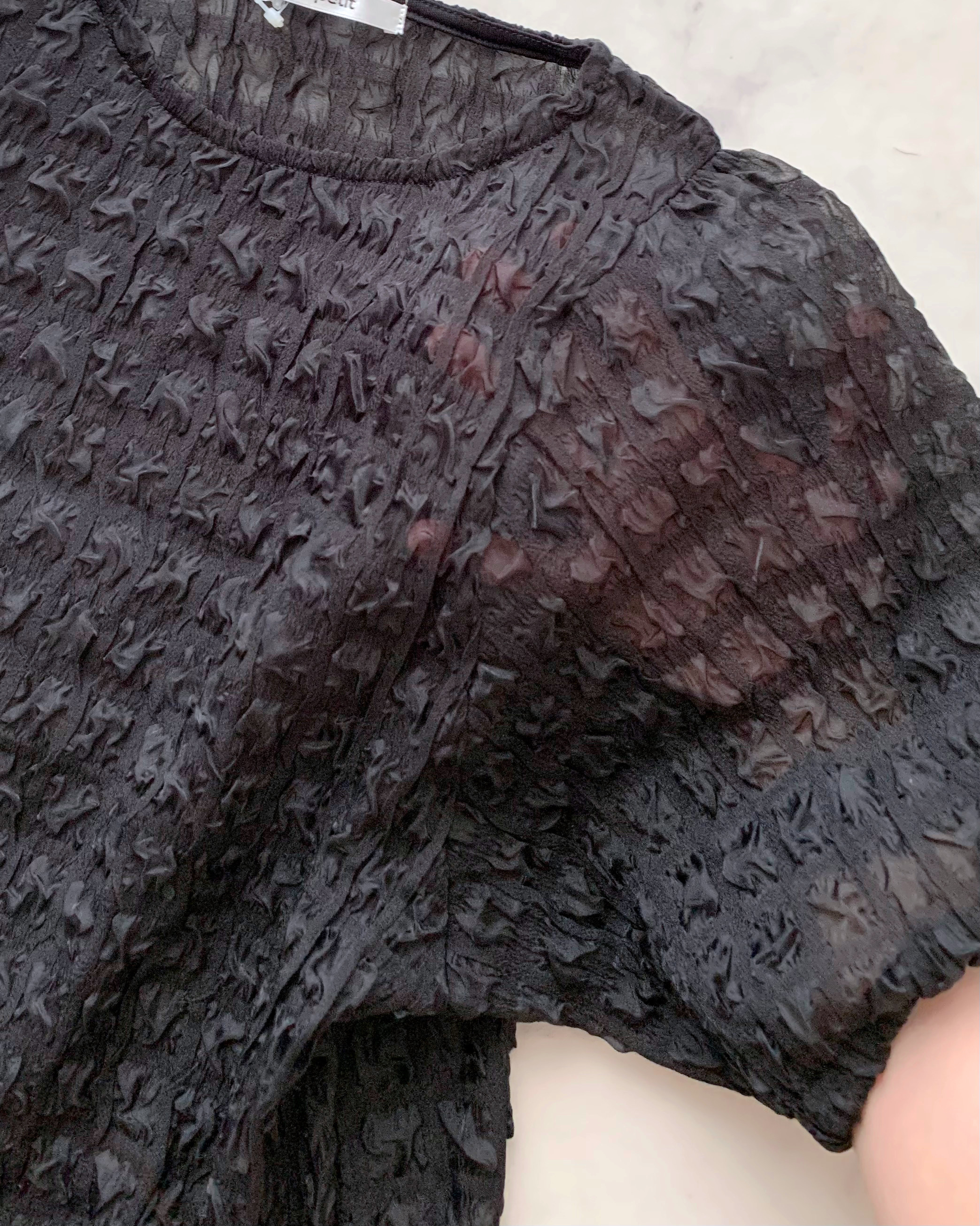 しまむらのおすすめトップス「シアーポコポコPO」