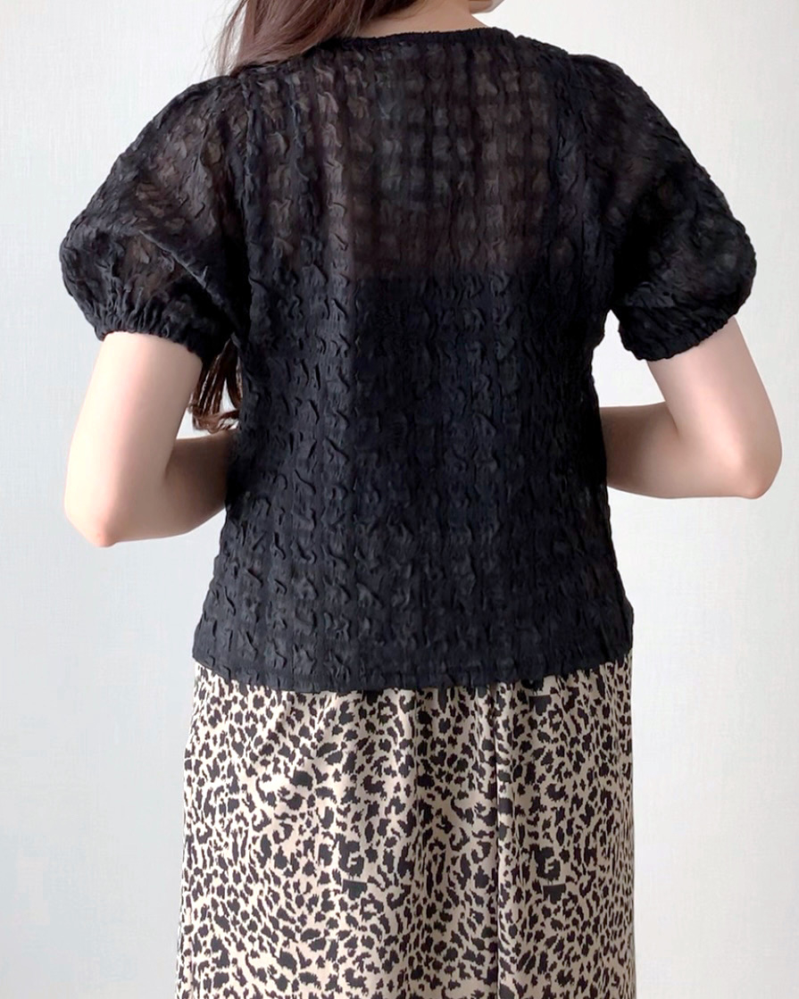 しまむらのおすすめトップス「シアーポコポコPO」