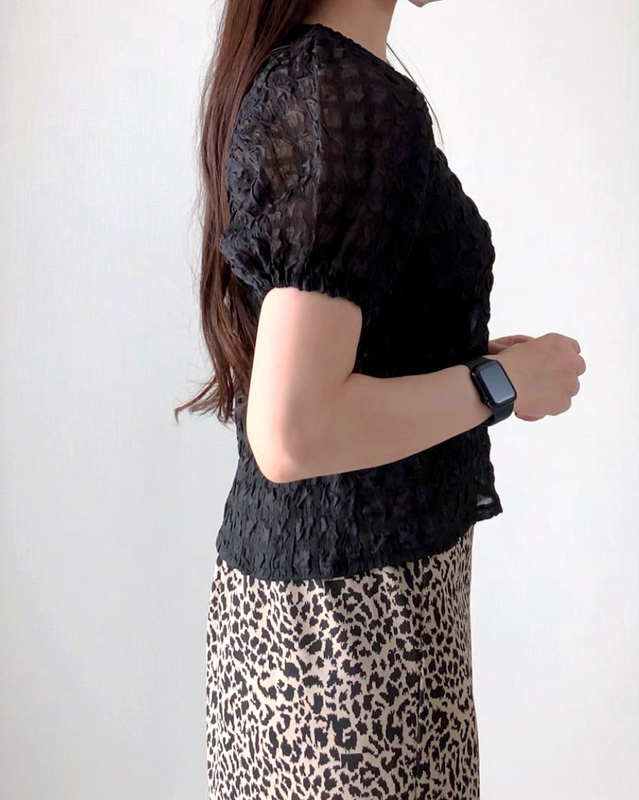 しまむらのおすすめトップス「シアーポコポコPO」