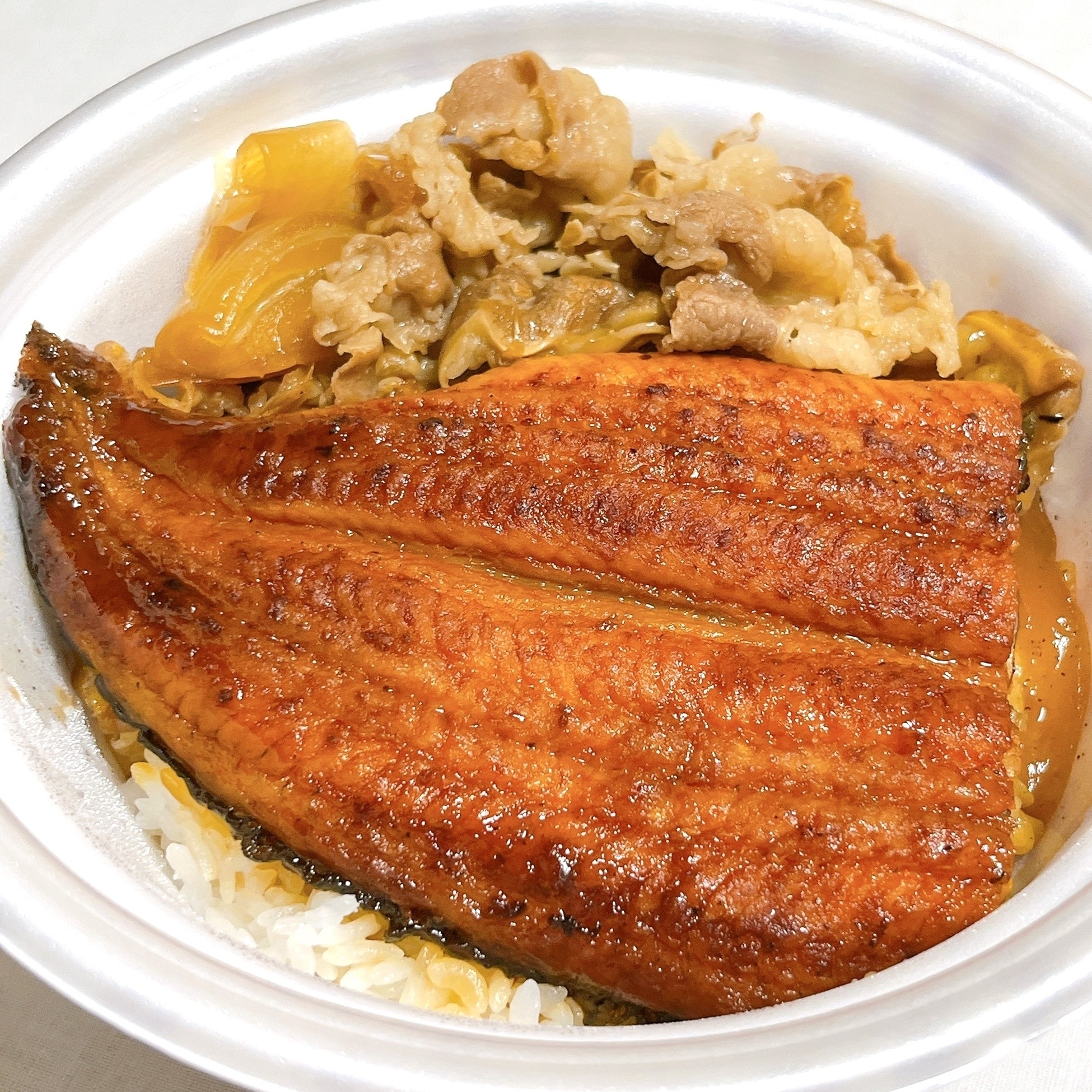 松屋のおすすめテイクアウト「うなぎコンボ牛めし」