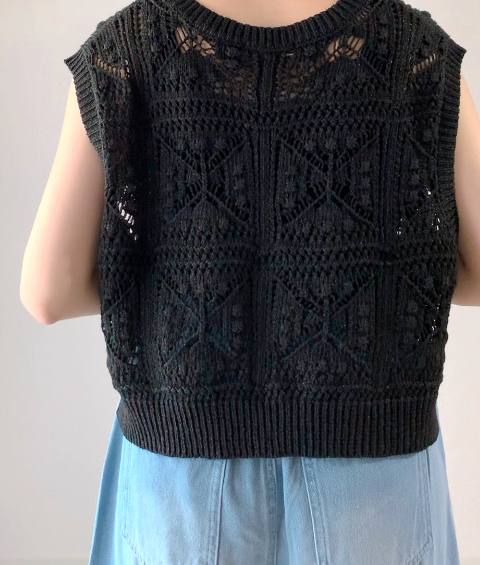 しまむらのおすすめファッションアイテム「クロシェフウベスト」