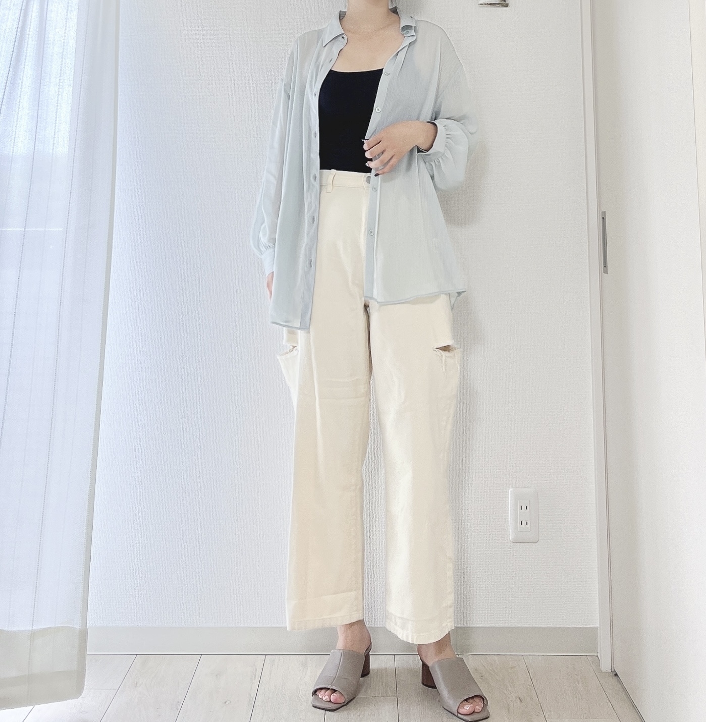 Honeys（ハニーズ）のおすすめトップス「シアーストライプシャツ」