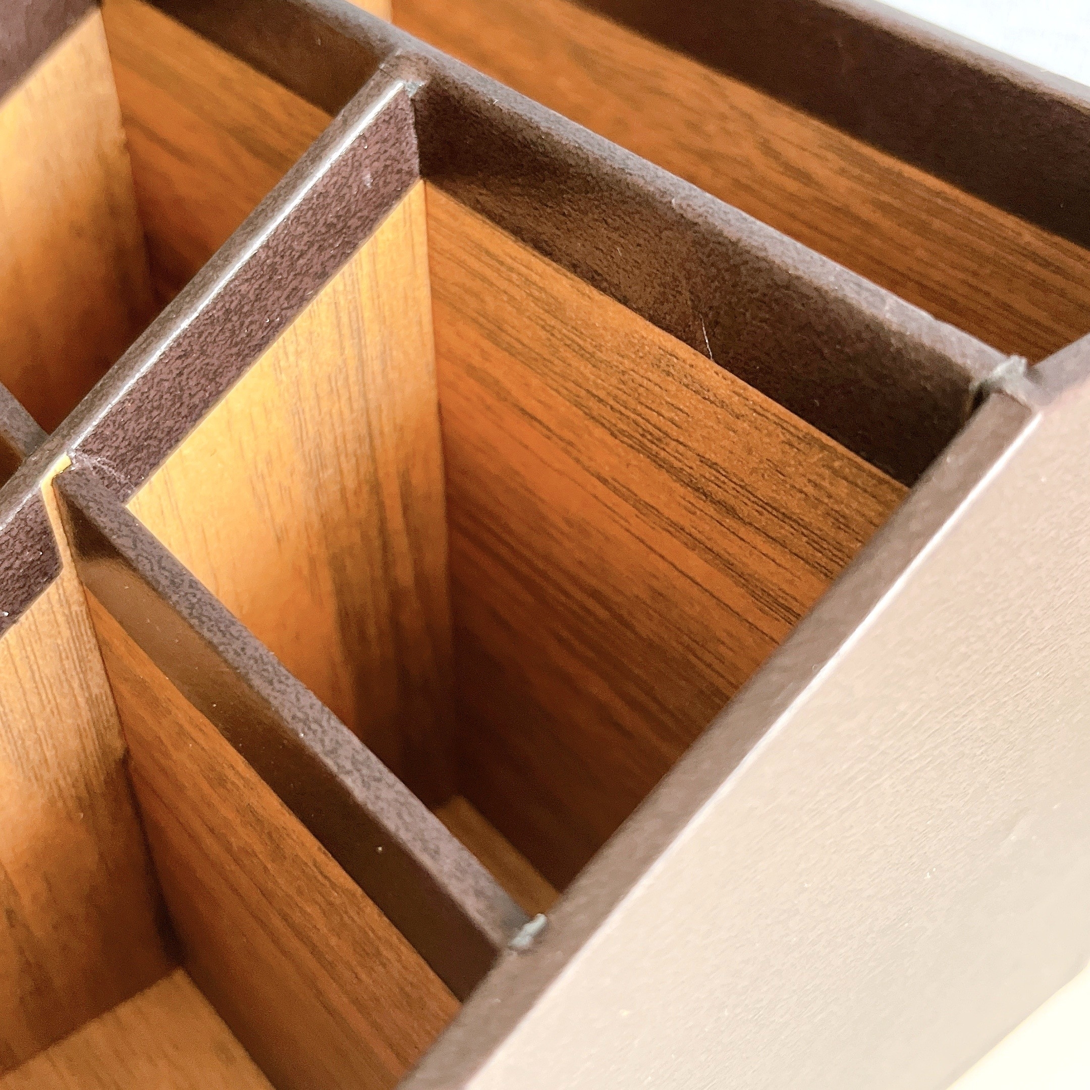 ニトリのオススメのグッズ「回転リモコンケース ブレッタ」