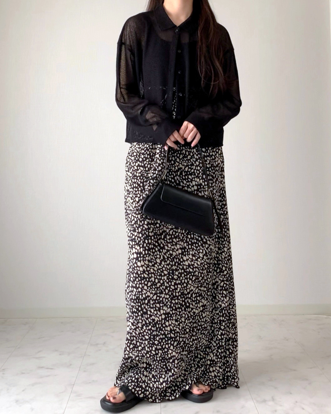 しまむらのおすすめファッションアイテム「カットメッシュシャツ」